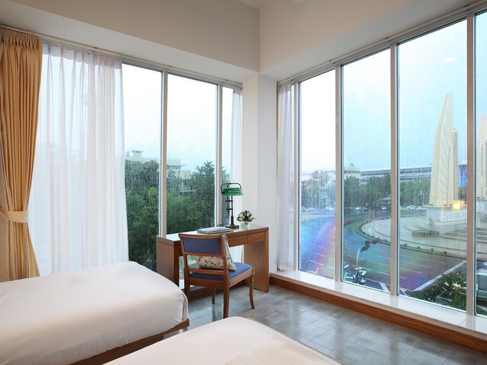 Baan Dinso Vandrarhem Bangkok Exteriör bild