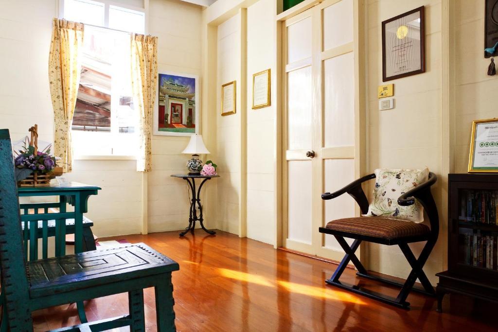 Baan Dinso Vandrarhem Bangkok Exteriör bild